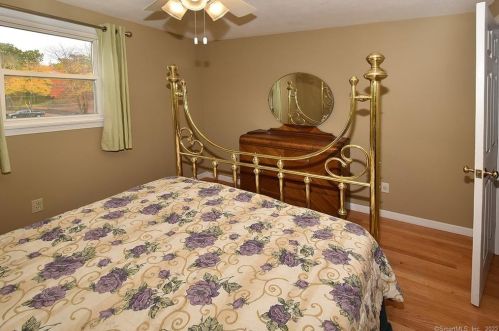 523 Taylor St, Vernon CT 06066-5231 exterior