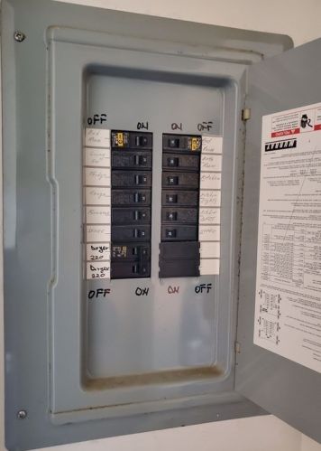 25 Hollywood St, Worcester MA 01610-3257 exterior