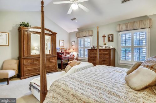 1276 Beverly Rd, Mc Lean VA 22101-2834 exterior