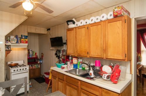 1261 36, Milwaukee WI 53215-1437 exterior