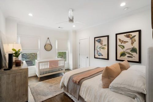 2652 Forrest Way, Atlanta GA  30305-3770 exterior