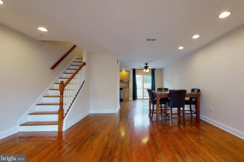 2720 10th St, Philadelphia PA 19133-1511 exterior