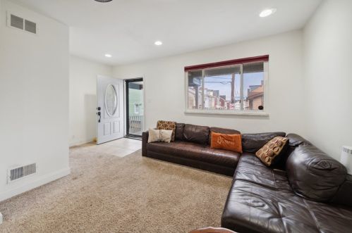 524 Edmond St, Pittsburgh PA  15224-2014 exterior