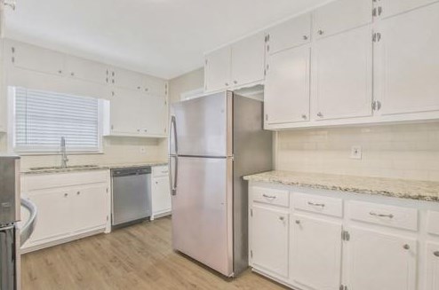 3190 Rockview Dr, Lithonia GA  30038-3029 exterior