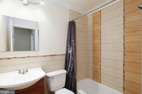 1223 19 St, Philadelphia PA 19121-0048 exterior