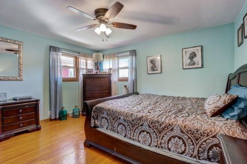 4272 72nd St, Milwaukee WI  53216-1038 exterior