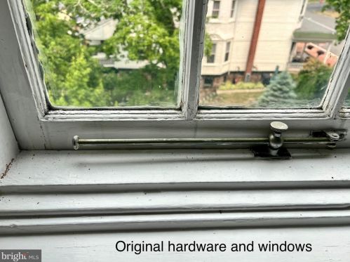 1318 Howard Ave, Primrose PA 17901-3418 exterior