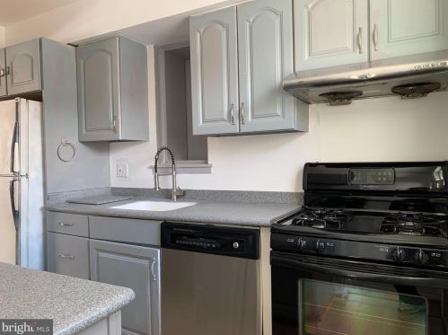 602 1st St, Rockville MD 20850-1567 exterior