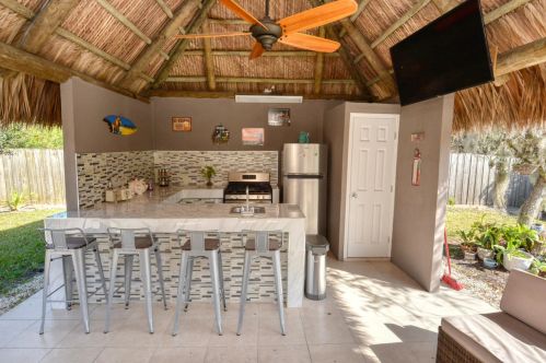 1761 Bradway Ln, Fort Pierce FL 34953-1621 exterior