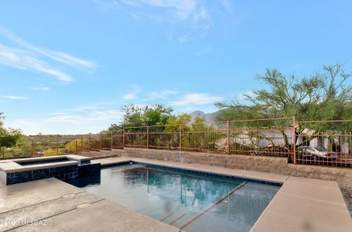 4701 Camino Gacela, Tucson AZ  85718-6813 exterior