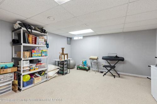 5874 Okemos Rd, Haslett MI 48840-9562 exterior