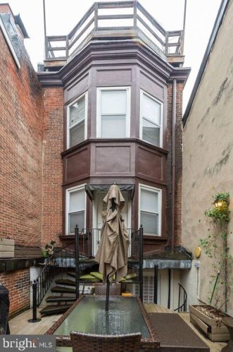 335 Hicks St, Philadelphia, PA 19102-4906