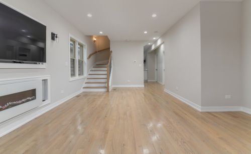 7810 Cressett Dr, Chicago IL  60707-1344 exterior