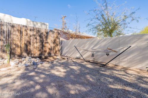 2221 2 St, Tucson AZ 85711-1058 exterior