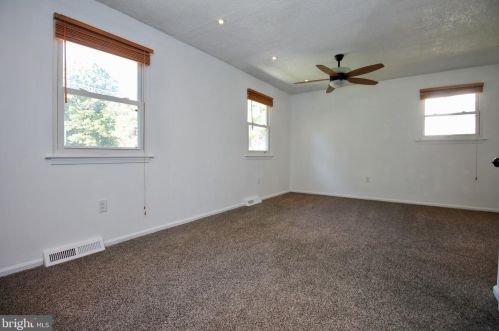 62 Dakota Trl, Browns Mills NJ 08015-5225 exterior