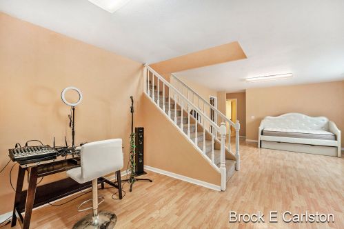 2635 Leffingwell Ave, Grand Rapids MI 49525-3967 exterior