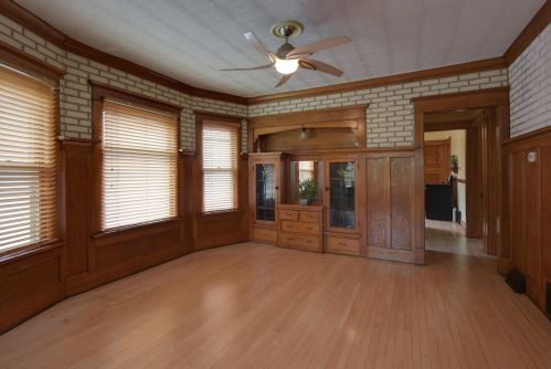 2155 56th St, Milwaukee, WI 53219-1508