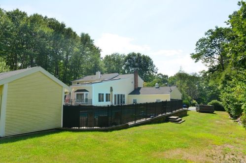 95 Mountain View Dr, Torrington CT 06791-1120 exterior