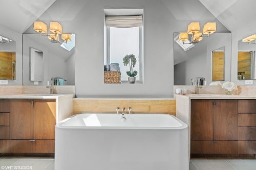 2213 Homer St, Chicago IL 60647-4216 exterior