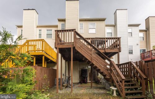 15 Hunters Gate Ct, Silver Spring MD 20904-1827 exterior