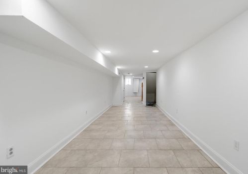 1765 29 St, Philadelphia PA 19145-2402 exterior