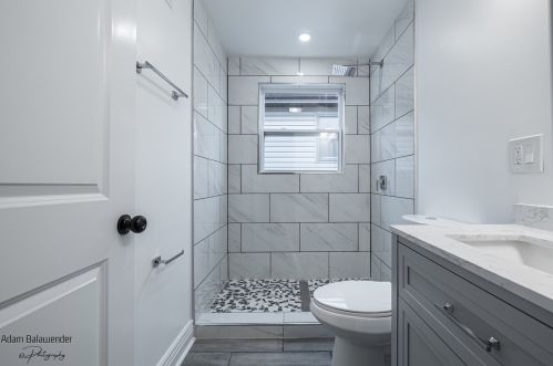 5505 Parkside Ave, Chicago IL  60638-2814 exterior