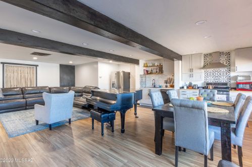 4602 Seneca St, Tucson AZ  85712-3272 exterior