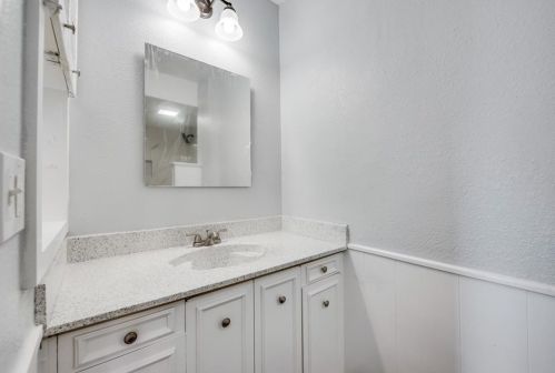 3920 Billings Ct, Irving TX 75062-4001 exterior