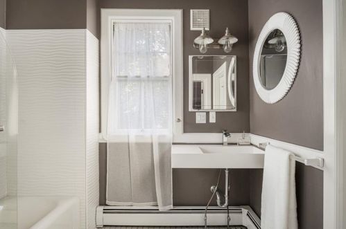 39 Orch Ave, Providence RI 02906-5514 exterior