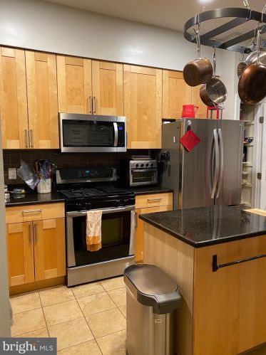 5938 Halpine Rd, Rockville MD  20851-2409 exterior