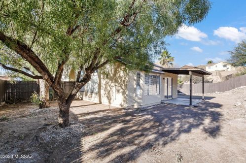 7209 Avenida Del Nopal, Tucson AZ  85746-7954 exterior