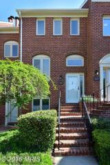 1849 Uhle St, Arlington, VA 22201-3548