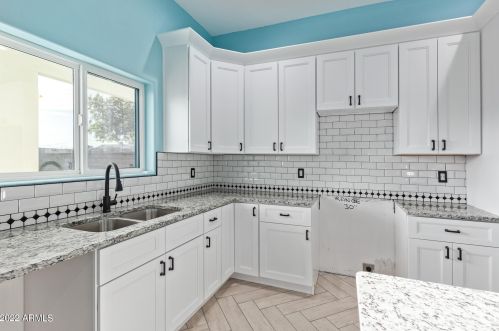 3638 61 Dr, Phoenix AZ 85033-4113 exterior