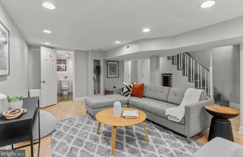 442 Manor Pl, Washington DC  20010-1714 exterior