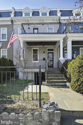 1026 7th St, Washington DC  20002-3652 exterior