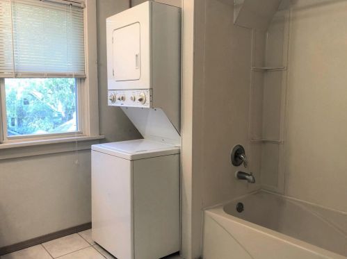 3221 Milwaukee St, Madison WI 53714-2117 exterior