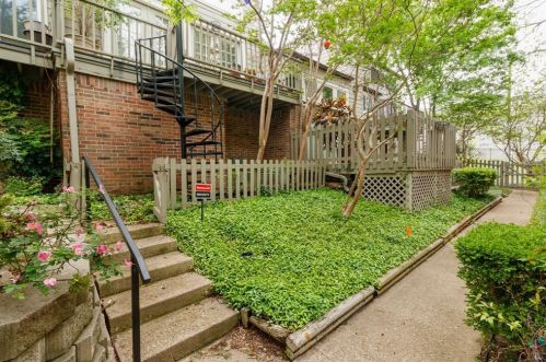 6808 Eastridge Dr, Dallas TX  75231-6869 exterior