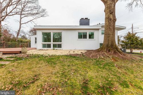 4000 Javins Dr, Alexandria VA  22310-2037 exterior