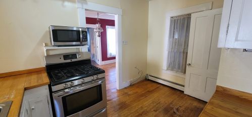 13 Thompson St, Concord NH 03301-2406 exterior