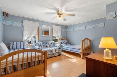 293 Washington St, Gloucester MA 01930-4815 exterior