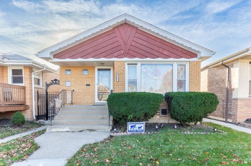 3605 57th St, Chicago, IL 60629-3828