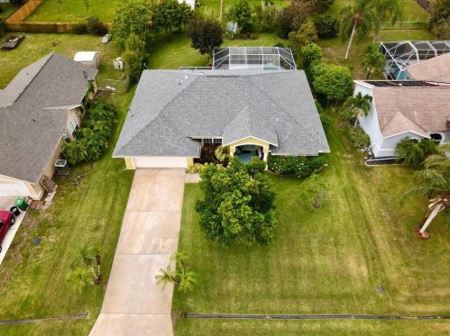 241 Dalton Cir, Fort Pierce FL 34953-5846 exterior