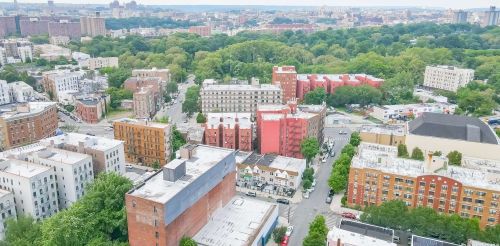 817 170th St, Bronx NY 10452-7013 exterior