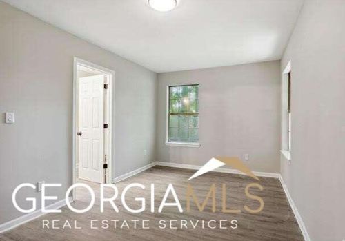 1386 Highgrove Way, Atlanta GA  30349-7510 exterior