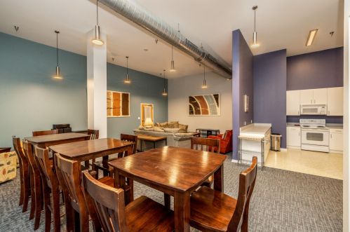 1924 Hubbard St, Milwaukee WI  53212-3740 exterior