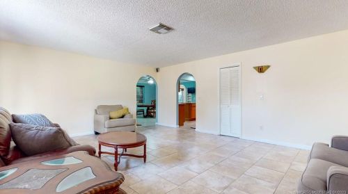 765 Byron St, Fort Pierce FL 34983-1921 exterior