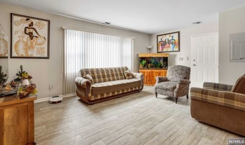 112-130 Sherwood Ave, Paterson NJ  07502-1800 exterior