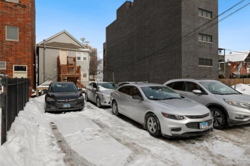 2639 Armitage Ave, Chicago IL 60707-3320 exterior