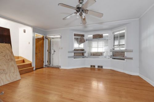 9210 Justine St, Chicago IL 60620-5037 exterior