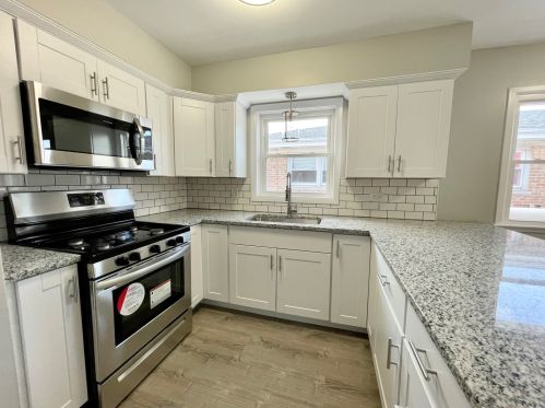 8015 Keeler Ave, Chicago IL  60652-2313 exterior